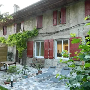 De L'ecole Bed & Breakfast Barby